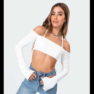 Edikted Aliyah off the shoulder crop top